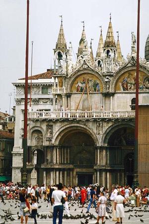 横浜スタジアム前の便利なビジネスホテル｜東横INN横浜スタジアム前2の魅力と特徴